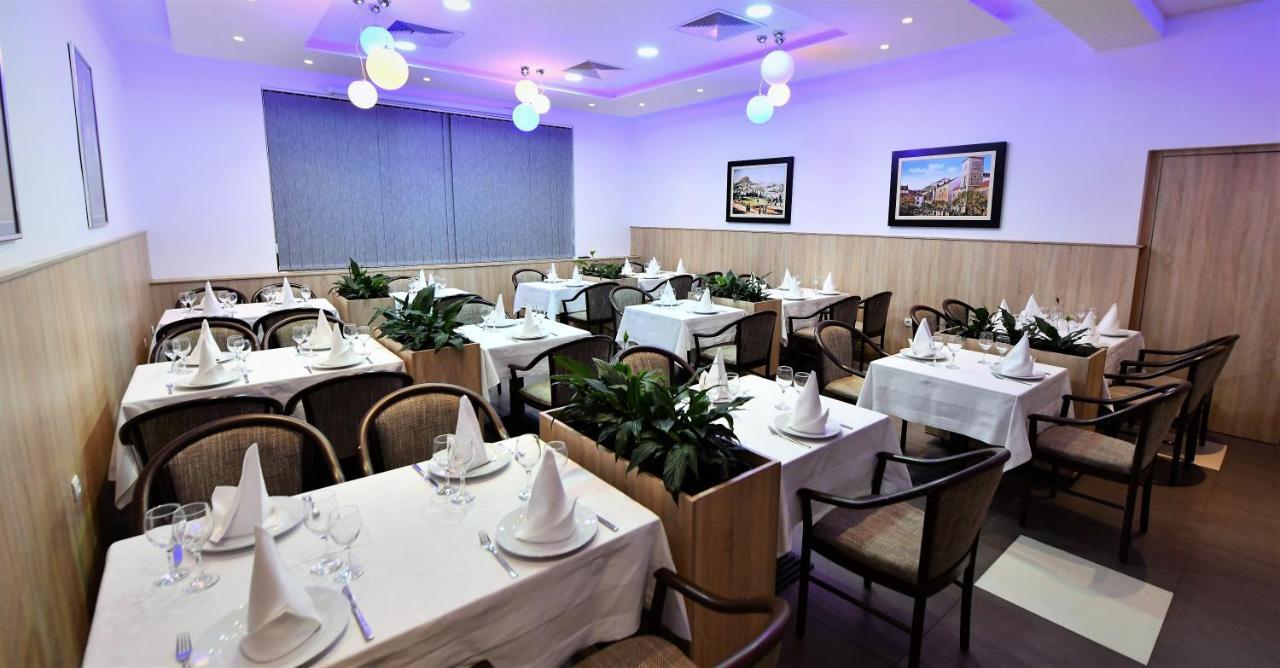 Hotel Alkar Sinj Kültér fotó