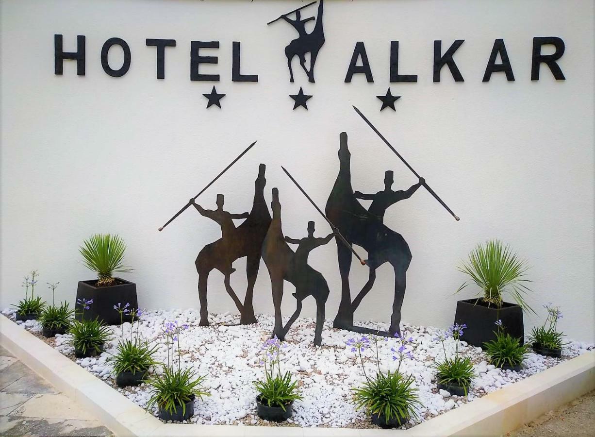 Hotel Alkar Sinj Kültér fotó